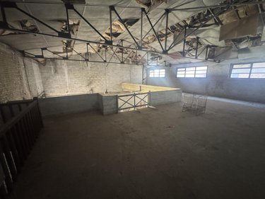 Fonds et murs commerciaux a vendre Cambrai 59400 Nord 750 m2  314400 euros