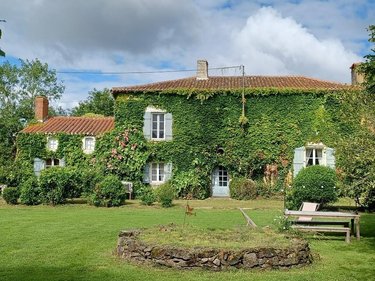 Maison a vendre Val en Vignes 79290 Deux-Sèvres 201 m2 9 pièces 281912 euros