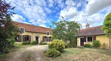 Maison a vendre Mehun-sur-Yèvre 18500 Cher 144 m2 5 pièces 282960 euros