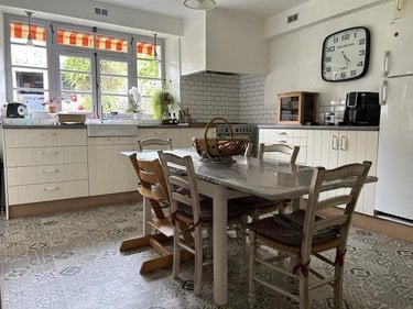 Maison a vendre Guingamp 22200 Côtes-d'Armor 225 m2 10 pièces 249888 euros