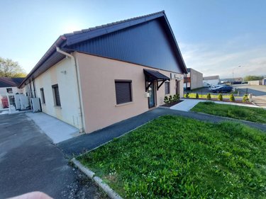 Fonds et murs commerciaux a vendre Audincourt 25400 Doubs 420 m2  230000 euros