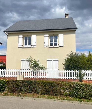 Location maison Franqueville-Saint-Pierre 76520 Seine-Maritime 103 m2 4 pièces 1215 euros