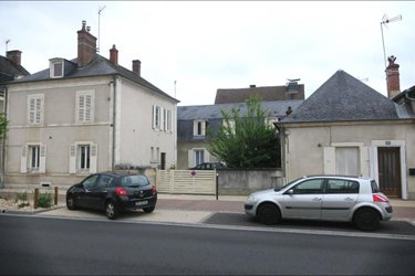 Immeuble a vendre Bourges 18000 Cher 307 m2  399360 euros