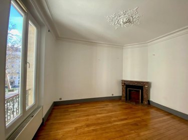 Location appartement Paris 18e arrondissement 75018 Paris 38 m2 2 pièces 1590 euros