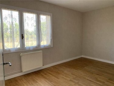 Location appartement Mézériat 01660 Ain 87 m2 4 pièces 700 euros