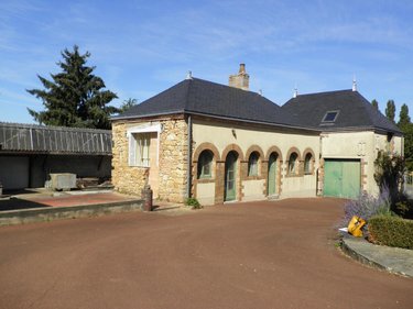 Maison a vendre Asnières-sur-Vègre 72430 Sarthe 153 m2 7 pièces 395200 euros