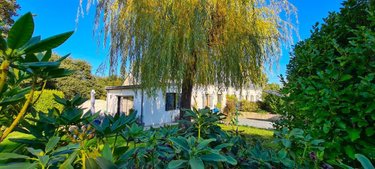 Immeuble a vendre Tréméoc 29120 Finistère 150 m2  367500 euros