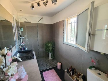 Maison a vendre Pierrelatte 26700 Drôme 99 m2 5 pièces 246000 euros
