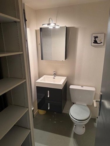 Location appartement Cherbourg-en-Cotentin 50100 Manche 18 m2  500 euros