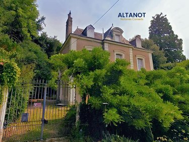 Maison a vendre Pocé-sur-Cisse 37530 Indre-et-Loire 300 m2 12 pièces 398250 euros