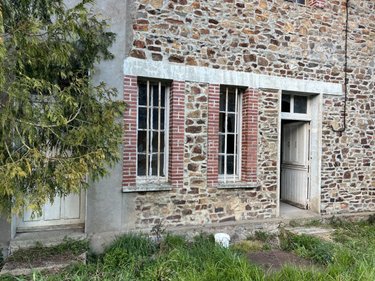 Divers a vendre Freigné 44540 Loire-Atlantique 671 m2  270400 euros