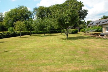 Maison a vendre Plouray 56770 Morbihan 700 m2 19 pièces 1098500 euros