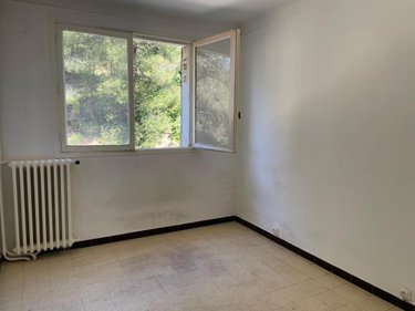 Appartement a vendre Septèmes-les-Vallons 13240 Bouches-du-Rhône 71 m2  130000 euros