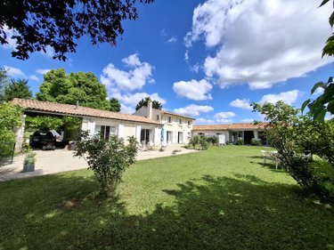Maison a vendre Courcoury 17100 Charente-Maritime 222 m2 5 pièces 455000 euros