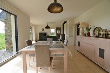 Maison a vendre Val d'Erdre-Auxence 49370 Maine-et-Loire 155 m2 6 pièces 366800 euros