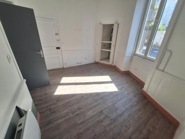 Location fonds et murs commerciaux Saint-Malo 35400 Ille-et-Vilaine 70 m2  760 euros
