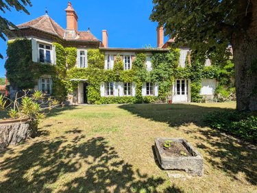 Maison a vendre Broût-Vernet 03110 Allier 365 m2 13 pièces 298680 euros