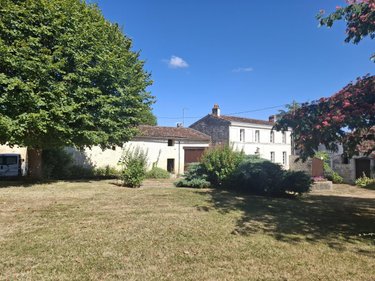Maison a vendre Nieul-lès-Saintes 17810 Charente-Maritime 223 m2 7 pièces 375000 euros
