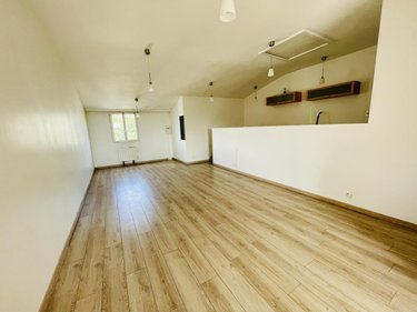 Fonds et murs commerciaux a vendre Déville-lès-Rouen 76250 Seine-Maritime 555 m2  231000 euros