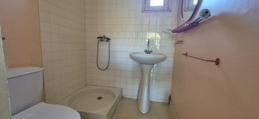 Fonds et murs commerciaux a vendre Questembert 56230 Morbihan 100 m2  212000 euros