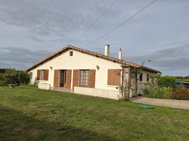 Maison a vendre Bussac-sur-Charente 17100 Charente-Maritime 82 m2 4 pièces 146888 euros