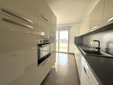 Appartement a vendre Tinqueux 51430 Marne 88 m2  325900 euros