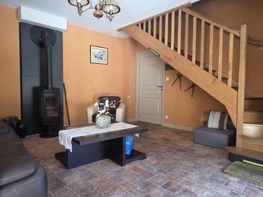 Immeuble a vendre Coudray 53200 Mayenne 455 m2  641600 euros
