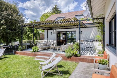Maison a vendre Sauverny 01220 Ain 590 m2 8 pièces 1990000 euros