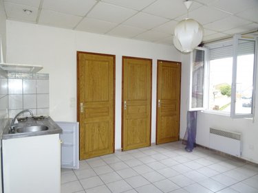 Location appartement Bezannes 51430 Marne 27 m2 1 pièce 395 euros