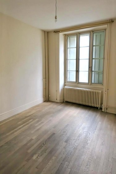 Immeuble a vendre Bourges 18000 Cher 244 m2  343200 euros