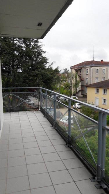 Location appartement Bourg-en-Bresse 01000 Ain 84 m2 4 pièces 845 euros