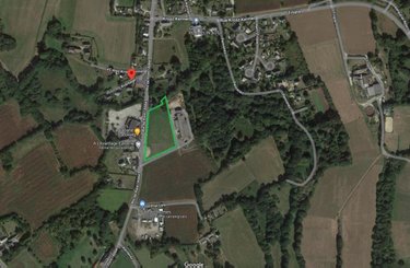 Terrain a batir a vendre Plomelin 29700 Finistère 7972 m2  249800 euros