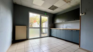 Fonds et murs commerciaux a vendre Templeuve-en-Pévèle 59242 Nord 157 m2  189000 euros