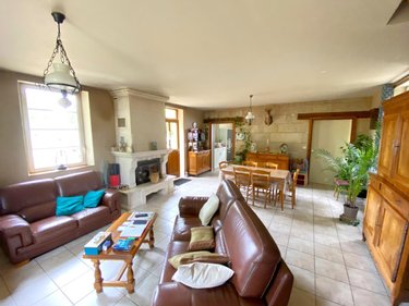 Location maison Écuillé 49460 Maine-et-Loire 98 m2 4 pièces 800 euros