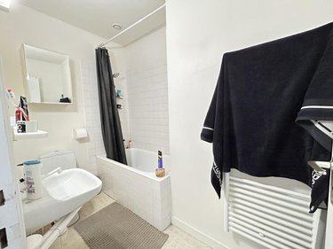 Immeuble a vendre Guer 56380 Morbihan 350 m2  493500 euros