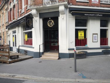 Location fonds et murs commerciaux Cambrai 59400 Nord 178 m2  2271 euros