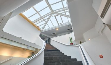 Immeuble a vendre Paris 17e arrondissement 75017 Paris 1096 m2  7900000 euros