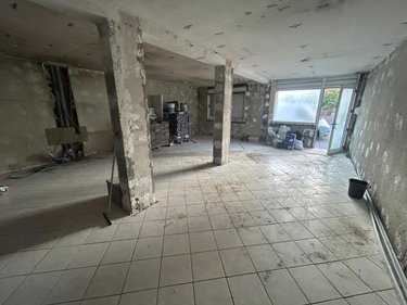 Fonds et murs commerciaux a vendre Cambrai 59400 Nord 134 m2  54800 euros