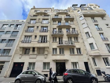 Garage et parking a vendre Paris 15e arrondissement 75015 Paris 10 m2  23500 euros