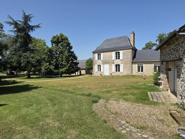 Maison a vendre Azé 53200 Mayenne 196 m2 7 pièces 332600 euros