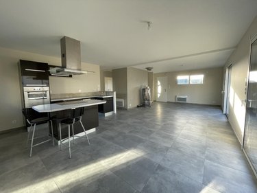 Location maison Le Genest-Saint-Isle 53940 Mayenne 131 m2  965 euros