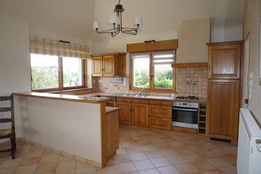Maison a vendre Plouzévédé 29440 Finistère 163 m2 8 pièces 244870 euros