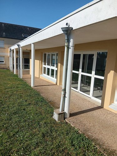 Immeuble a vendre Marigné-Laillé 72220 Sarthe 1557 m2  1649372 euros
