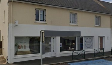 Location fonds et murs commerciaux Bonchamp-lès-Laval 53960 Mayenne 90 m2  900 euros