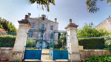 Maison a vendre Port-d'Envaux 17350 Charente-Maritime 308 m2 10 pièces 598000 euros