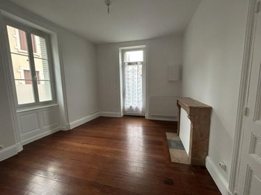 Location appartement Bourg-en-Bresse 01000 Ain 74 m2 3 pièces 700 euros