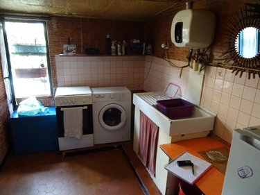 Fonds et murs commerciaux a vendre Laval 53000 Mayenne 92 m2  147500 euros