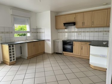 Location maison Bussy-lès-Daours 80800 Somme 103 m2 4 pièces 835 euros