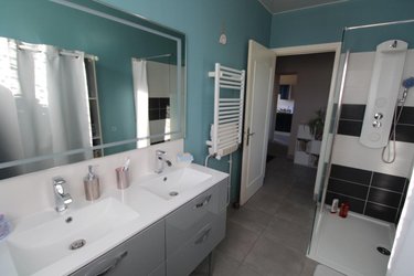Maison a vendre Saintes 17100 Charente-Maritime 135 m2 6 pièces 344000 euros