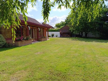 Maison a vendre Hinges 62232 Pas-de-Calais 216 m2  367500 euros
